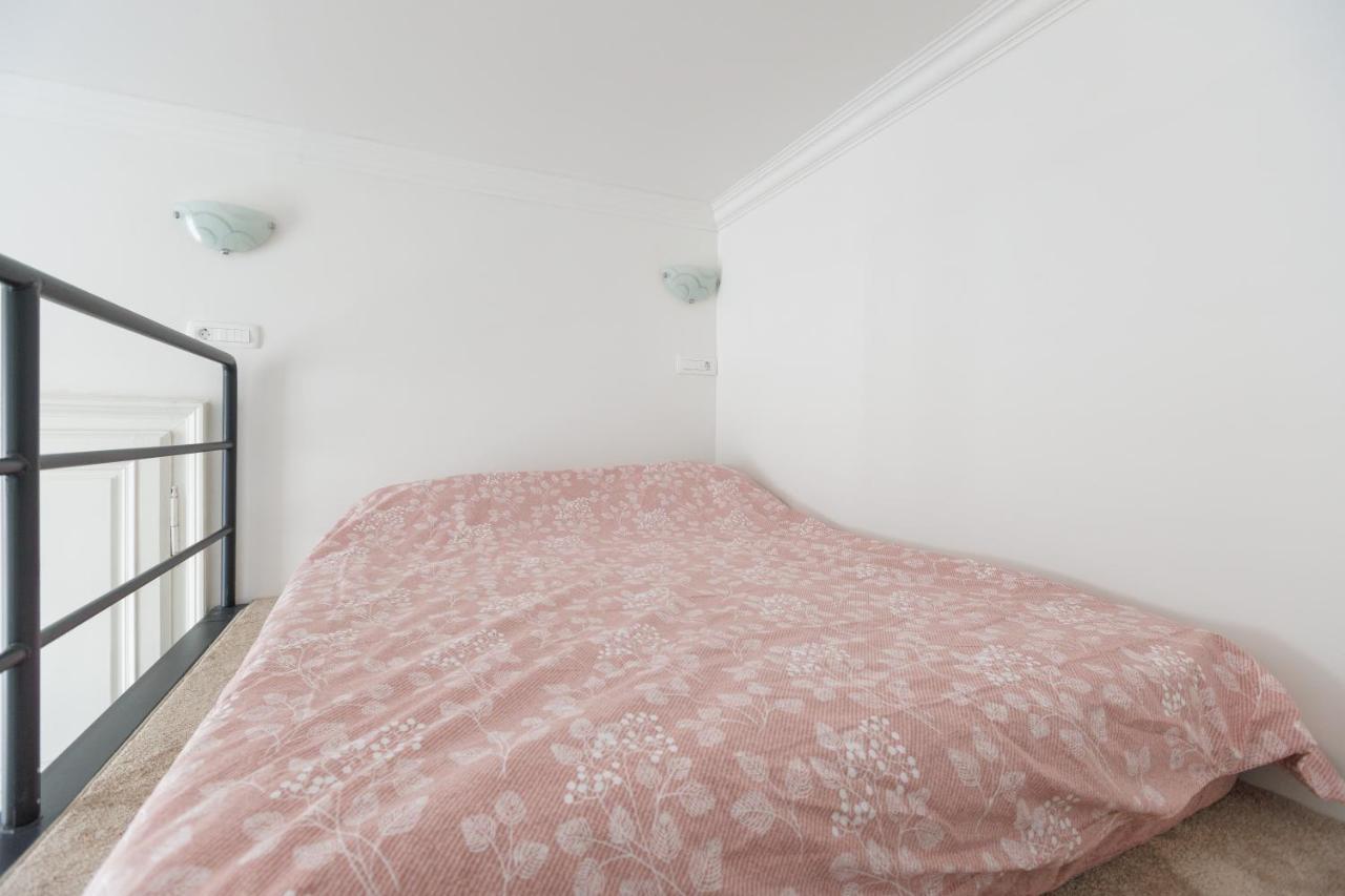 Cozy Getaway In Heart Of City - J Загреб Екстериор снимка