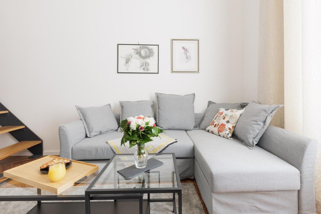 Cozy Getaway In Heart Of City - J Загреб Екстериор снимка